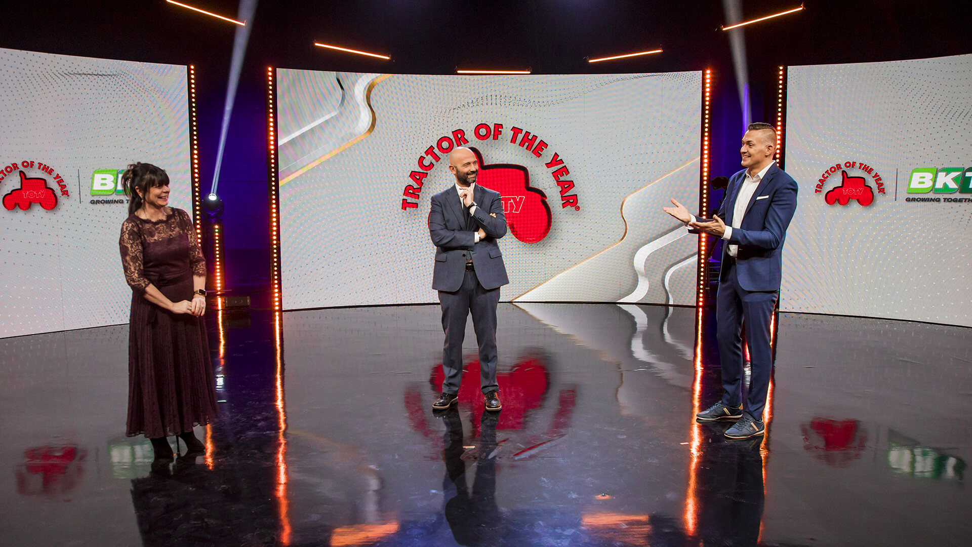 Y el TOTY 2022 es para… | BKT se enorgullece de patrocinar el Tractor of the Year