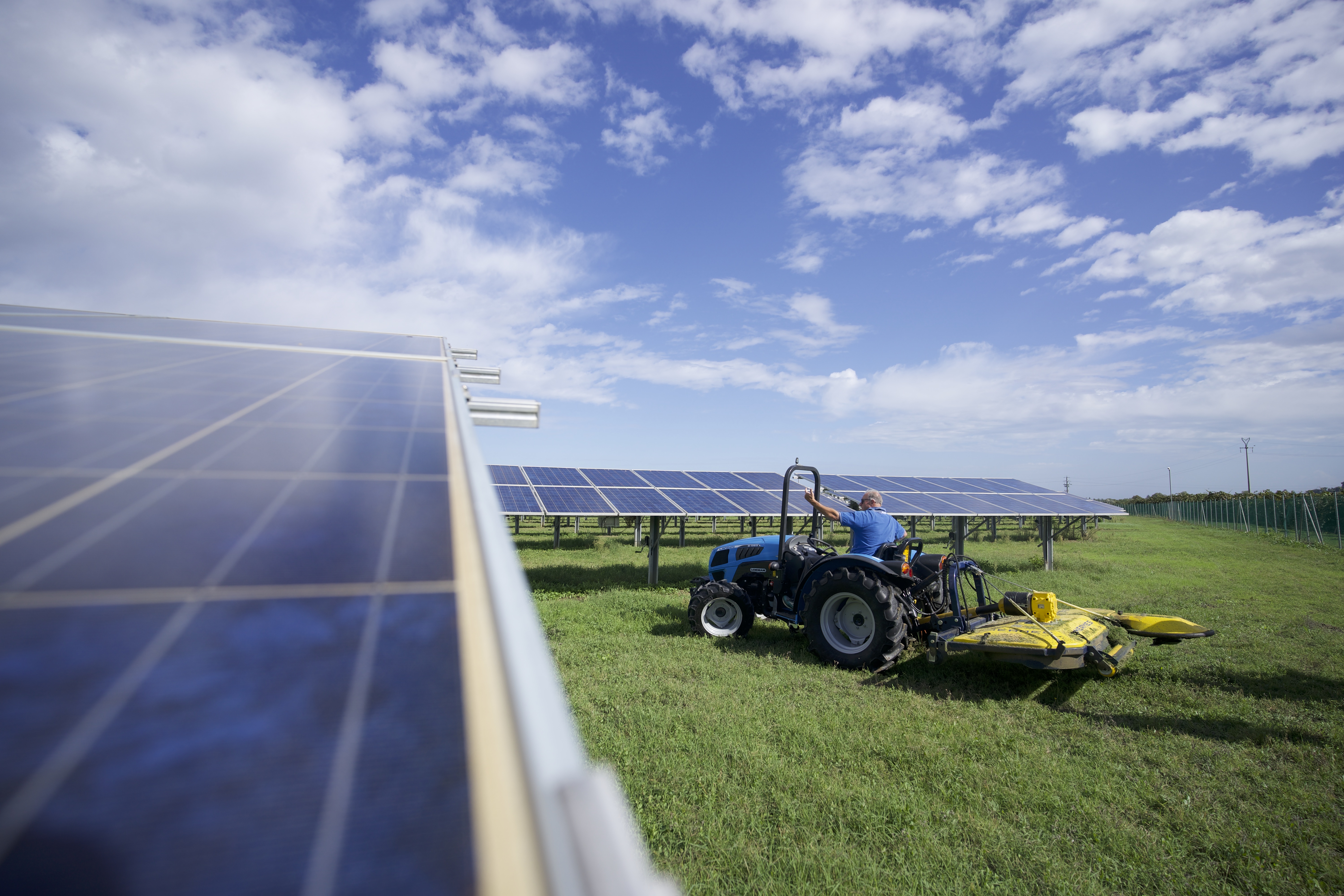 Elettrico o Idrogeno. Il futuro dei trattori passa davvero da qui? 1